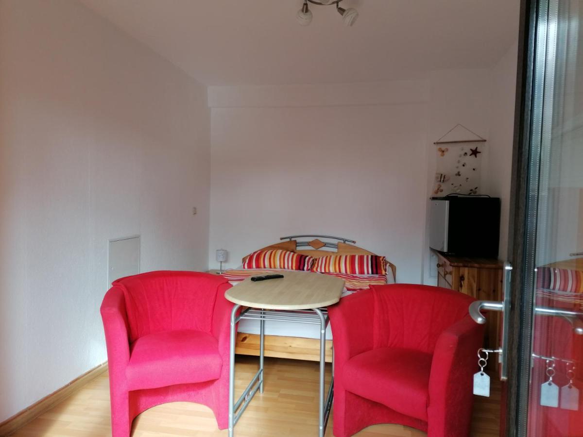 Hotel Pension Und Bistro" Dat Olle Fischerhus" Ralswiek Esterno foto