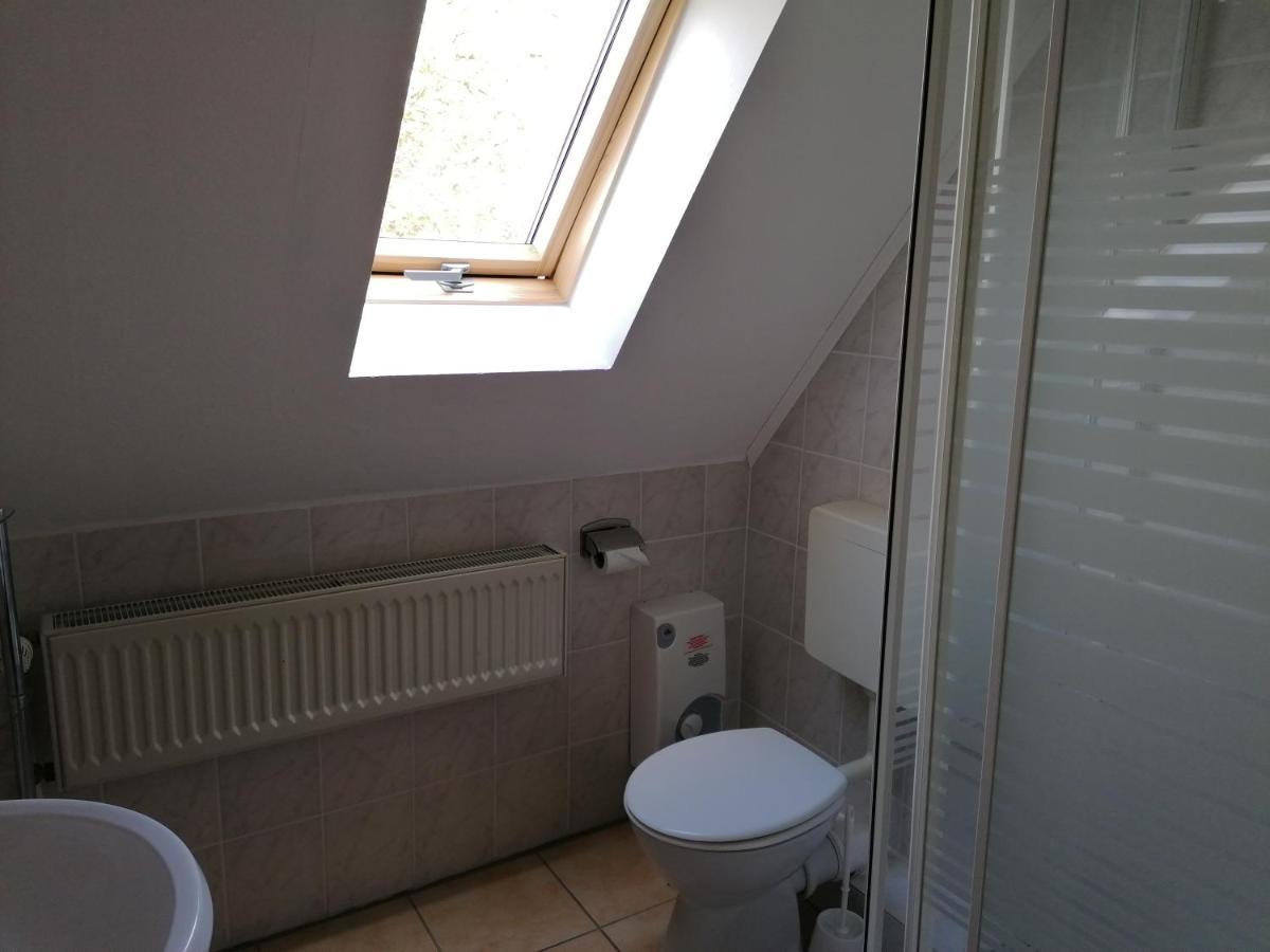 Hotel Pension Und Bistro" Dat Olle Fischerhus" Ralswiek Esterno foto